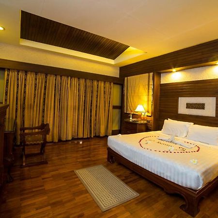 Sunny Paradise Resort Ngwesaung Buitenkant foto