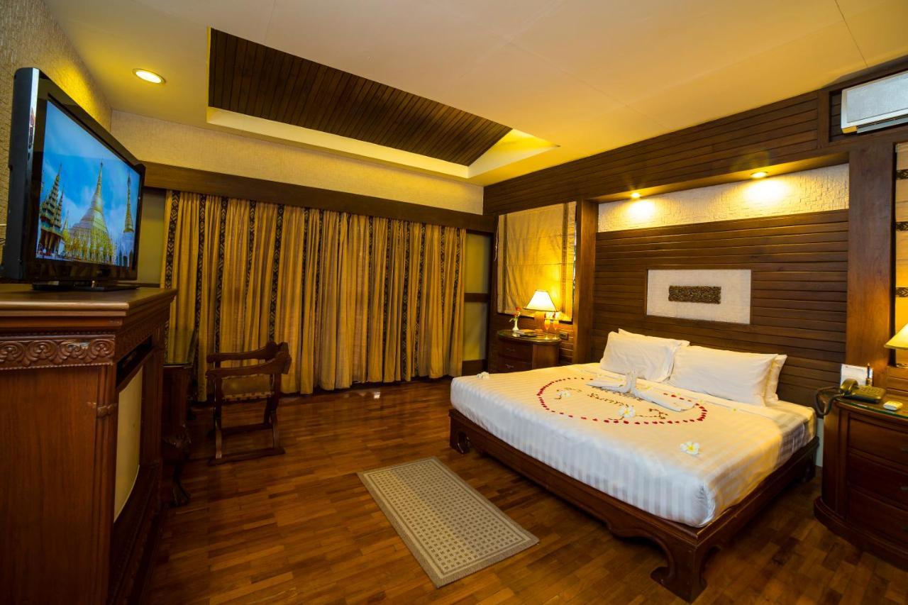 Sunny Paradise Resort Ngwesaung Buitenkant foto