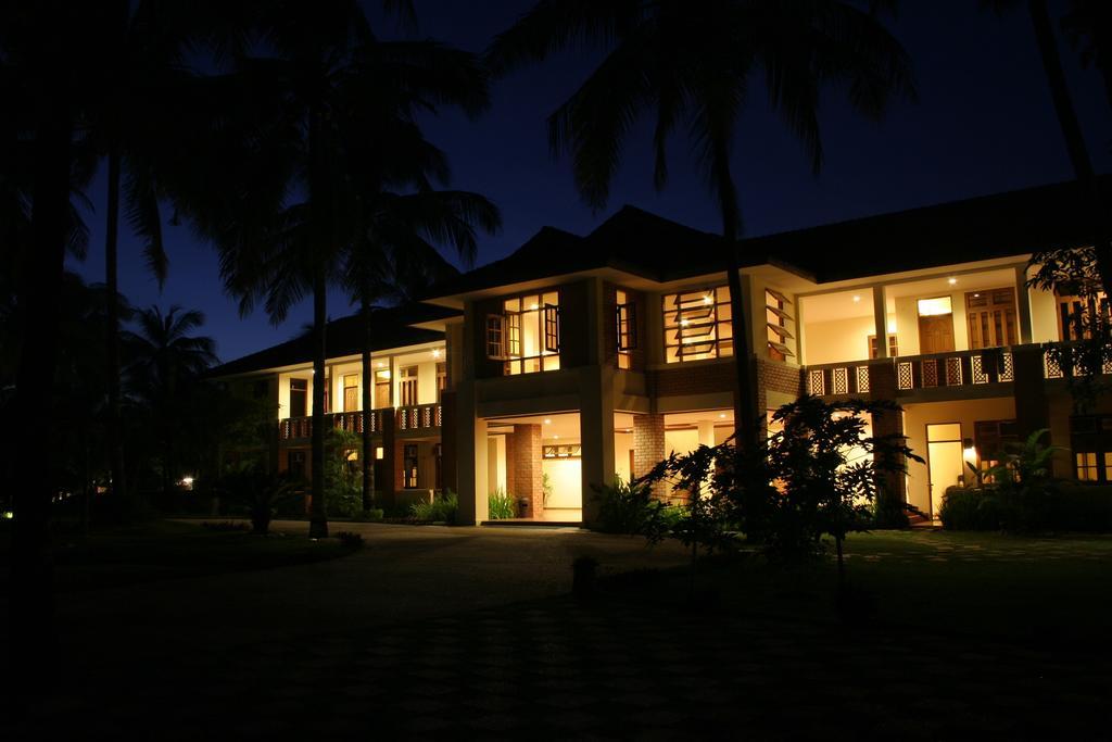 Sunny Paradise Resort Ngwesaung Buitenkant foto