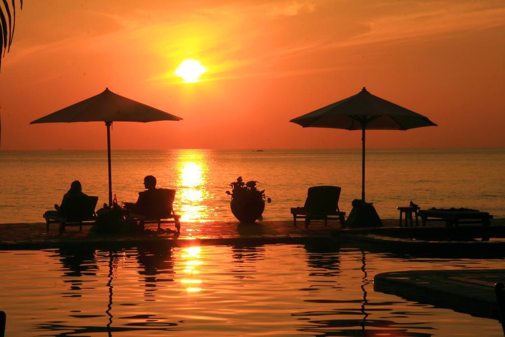 Sunny Paradise Resort Ngwesaung Buitenkant foto