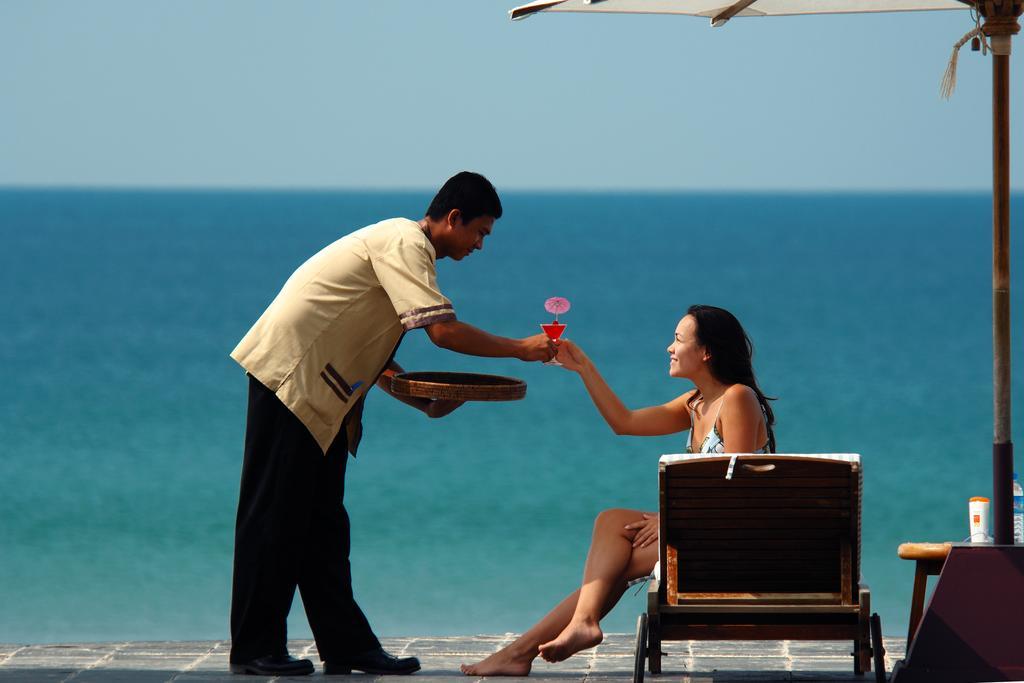Sunny Paradise Resort Ngwesaung Buitenkant foto