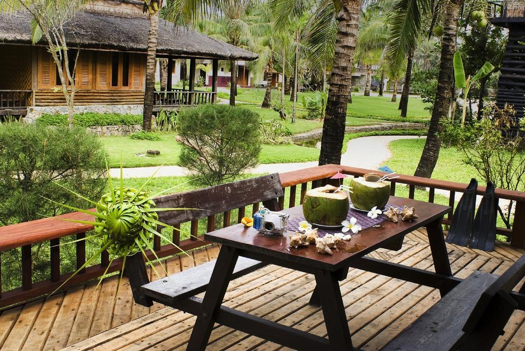Sunny Paradise Resort Ngwesaung Buitenkant foto