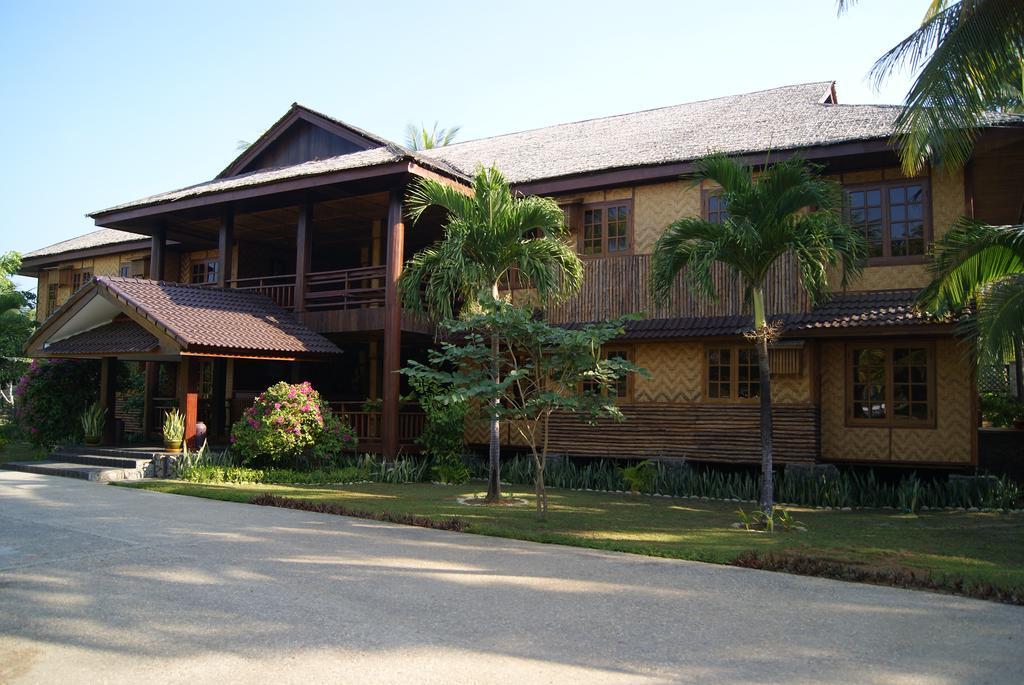 Sunny Paradise Resort Ngwesaung Buitenkant foto